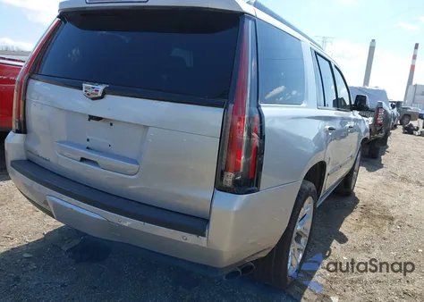 2019 Cadillac Escalade Premium Luxury z USA, uszkodzony, nr VIN 1GYS4CKJ2KR164556